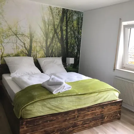 Landgasthof Zum Dorfkrug 宾馆 *