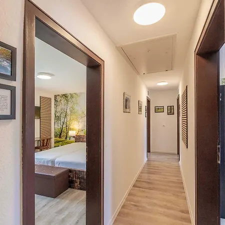 Landgasthof Zum Dorfkrug Schoneberg (Altenkirchen)