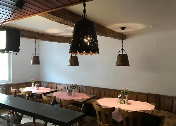 Landgasthof Zum Dorfkrug Estalagem *