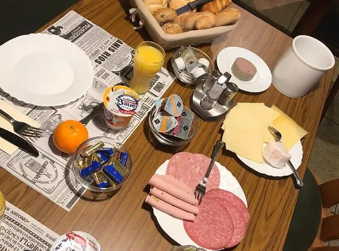 Landgasthof Zum Dorfkrug * Schoneberg (Altenkirchen)