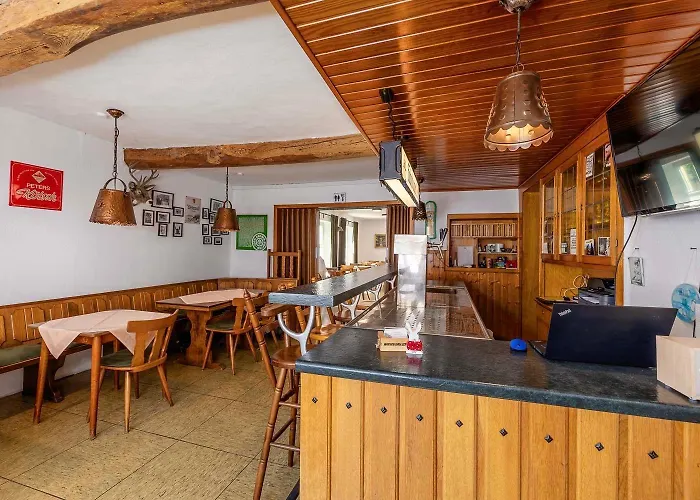 Landgasthof Zum Dorfkrug Estalagem *